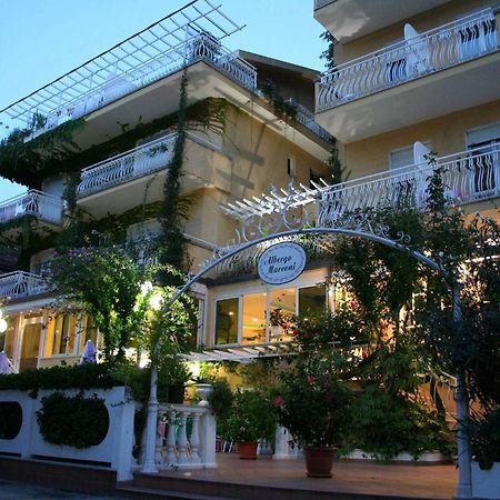 Hotel Marconi Католика Екстериор снимка