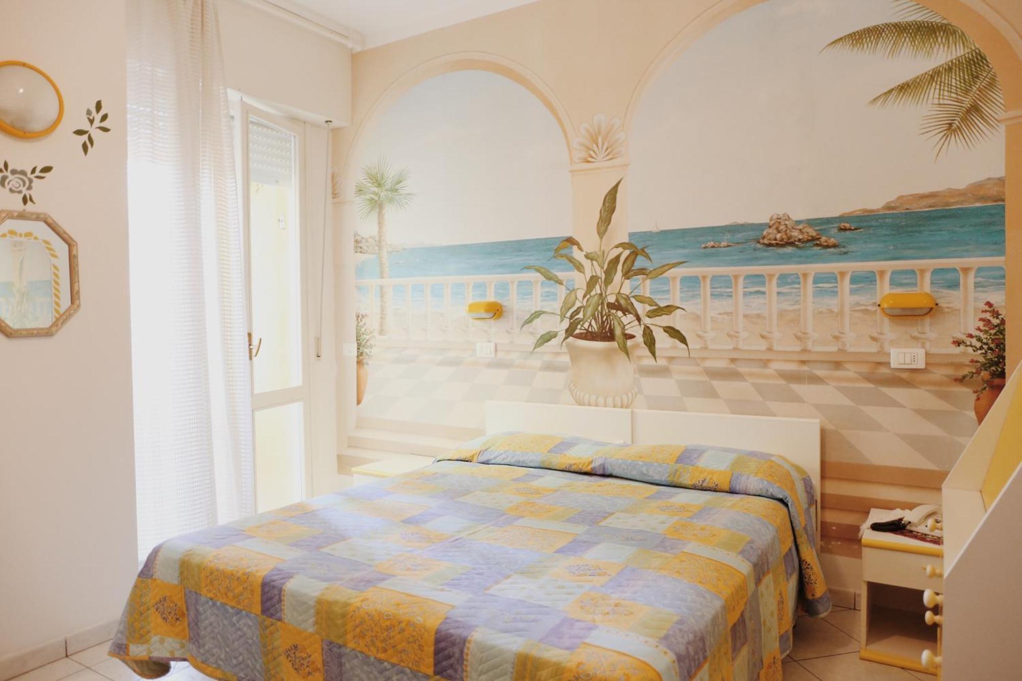 Hotel Marconi Католика Екстериор снимка