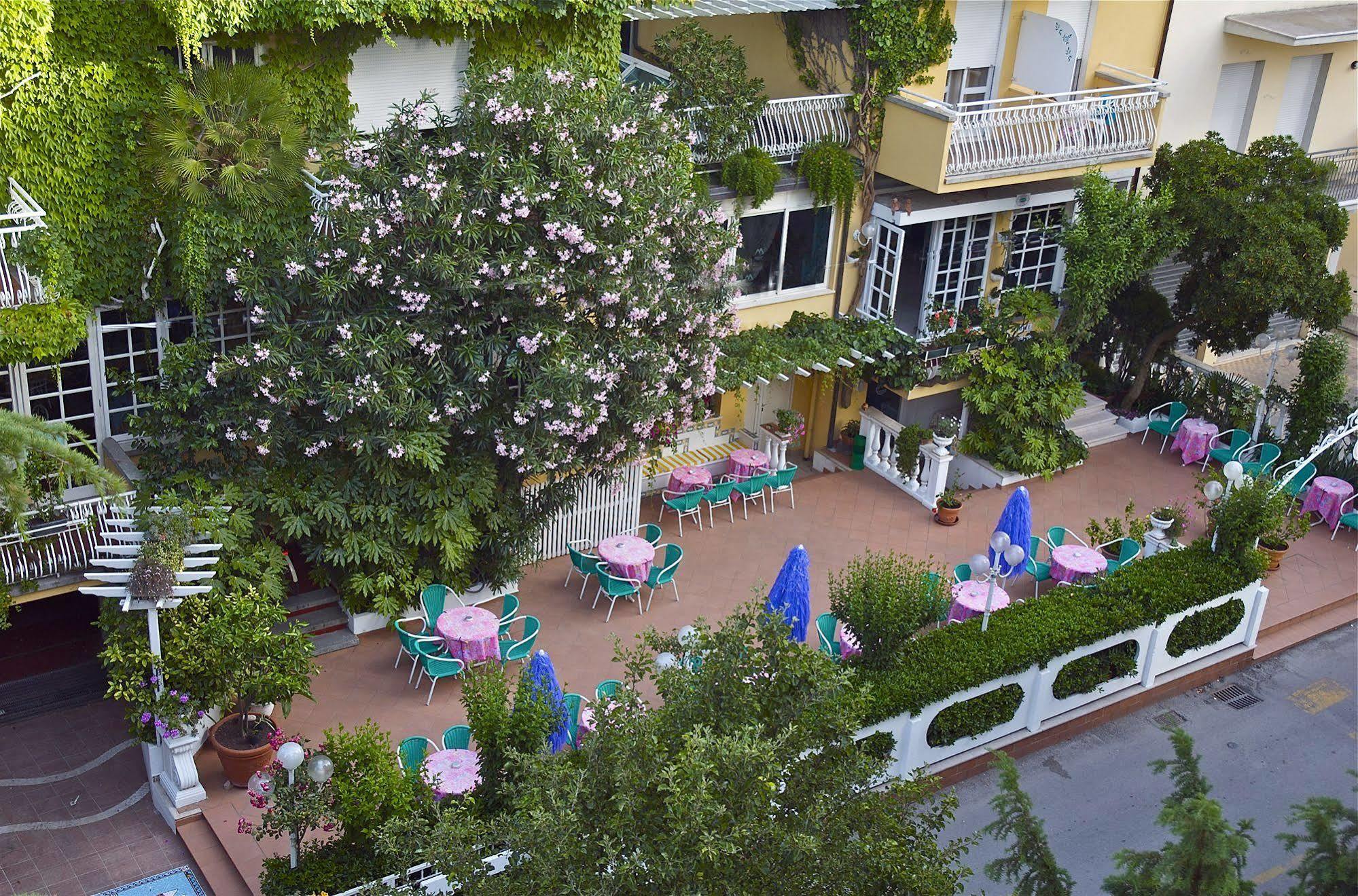 Hotel Marconi Католика Екстериор снимка