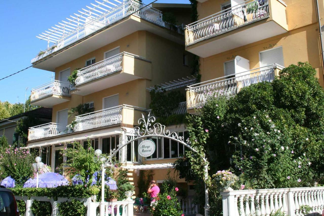 Hotel Marconi Католика Екстериор снимка