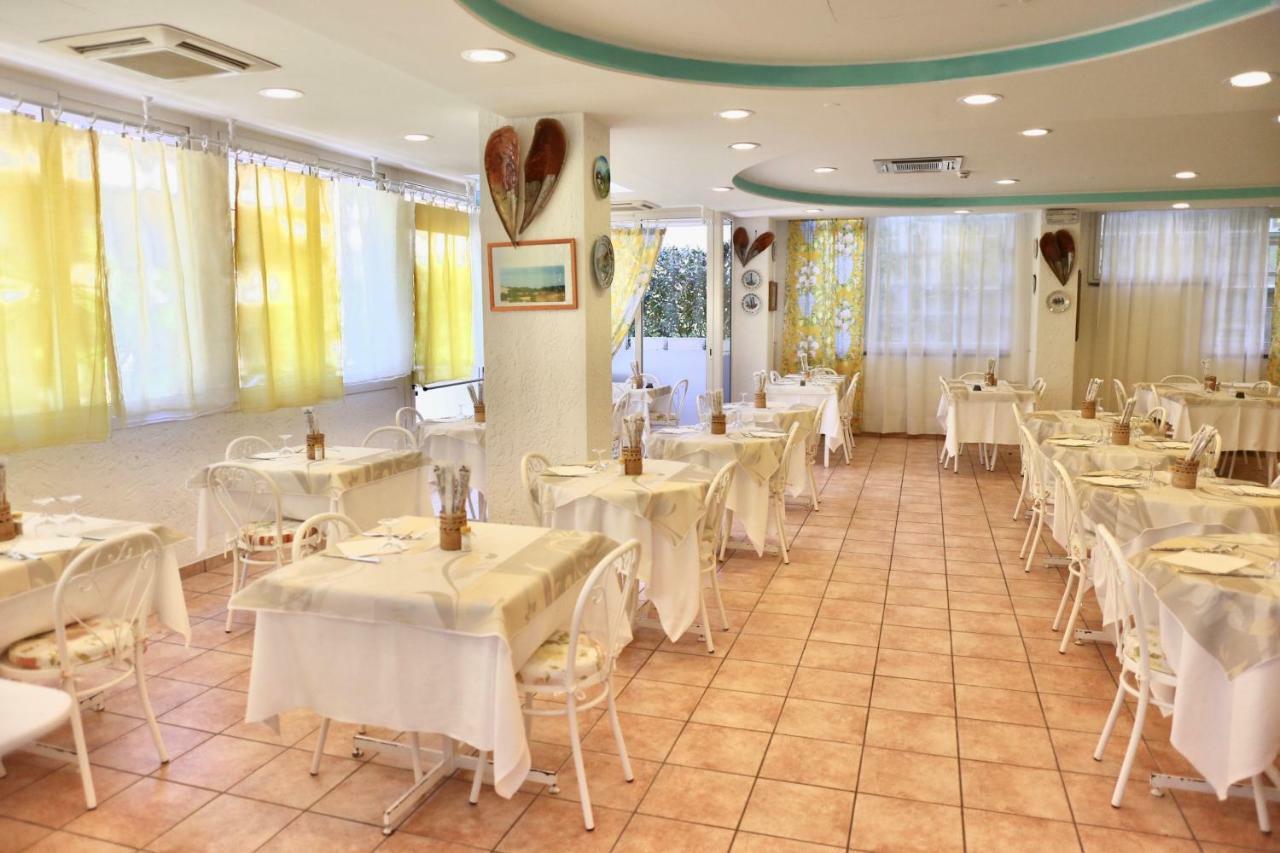 Hotel Marconi Католика Екстериор снимка