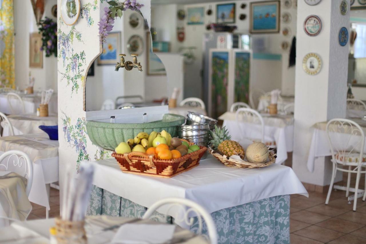 Hotel Marconi Католика Екстериор снимка
